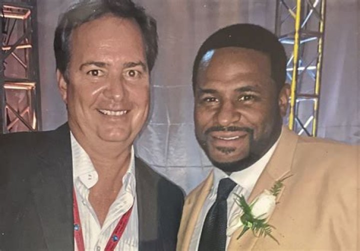 Bob Pompeani (KDKA) Biography, Wiki, Age, Brother, Wife, Salary
