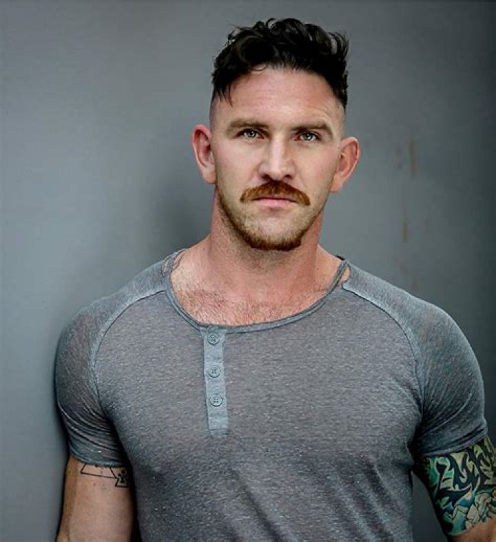 Devan Long ·