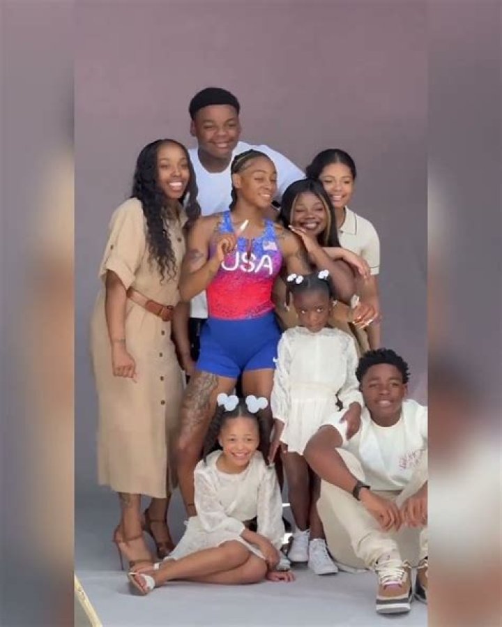 Does Sha'Carri Richardson have siblings?