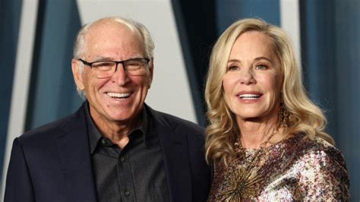 Jimmy Buffett Wife: Jane Slagsvol And Margie Washichek