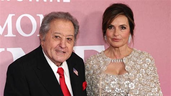 Johanna Leias biography: age, height, son, partner, net worth