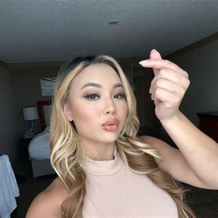 Kazumi World | Bio, Age, Net Worth, Relationship, Career ·