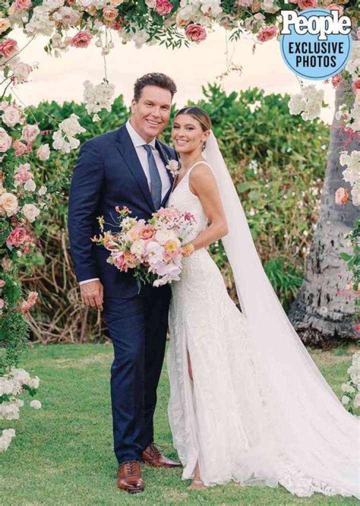 Kelsi Taylor Wikipedia: 10 Facts On Dane Cook Girlfriend