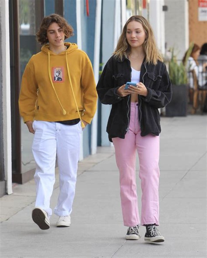 Maddie Ziegler's Boyfriends List - Who has Maddie Ziegler dated?