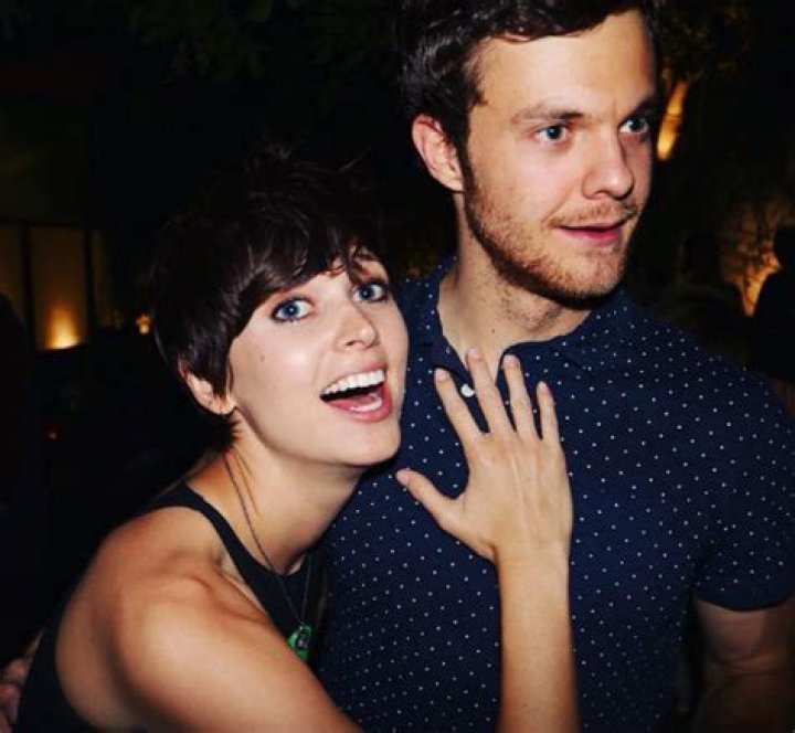 Meet Jack Quaids Girlfriend Lizzy McGroder