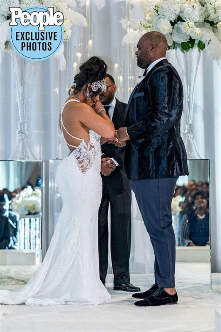 Michael Oher Wife; Who Is Tiffany Michelle Roy?