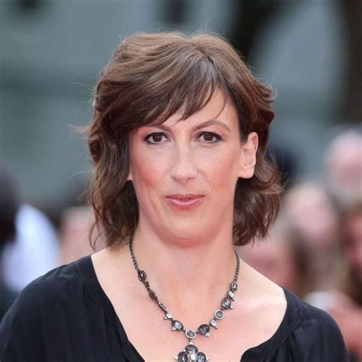 Miranda Hart bio, wife, children, net worth, parents, illness