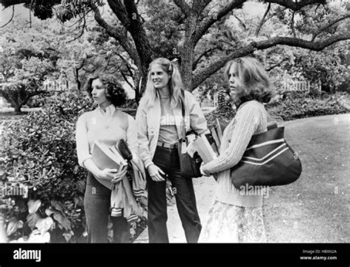 Nancy Kyes ·