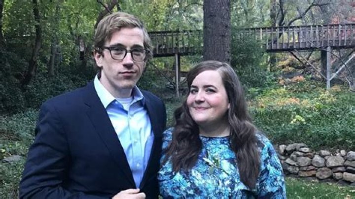 SNL Star Aidy Bryant Ties The Knot With Conner O'Malley