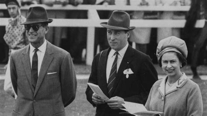 The Truth About Queen Elizabeth And Lord Porchester's Relationship