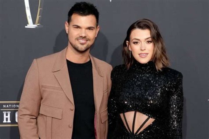 Unveiling The Inspiring World Of Taylor Lautner's Family
