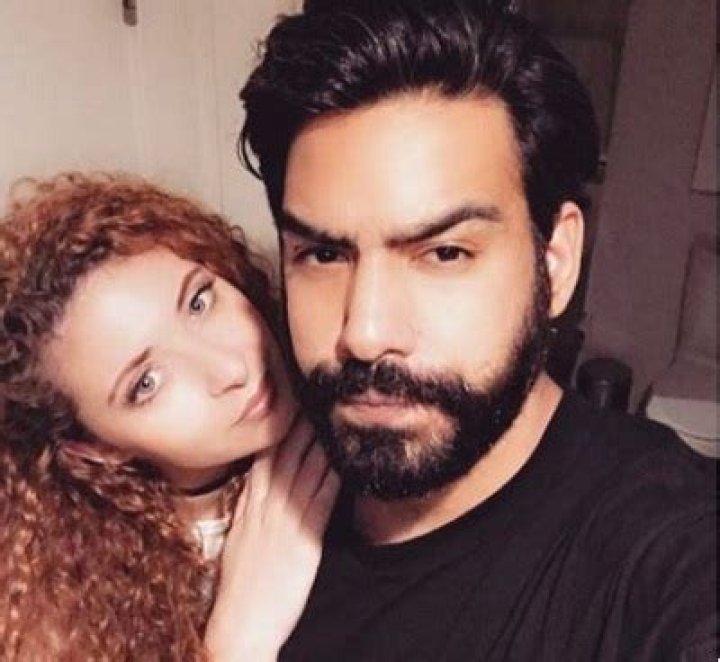 Unveiling The "Rahul Kohli Yasmin Molloy Split": Discoveries And Insights