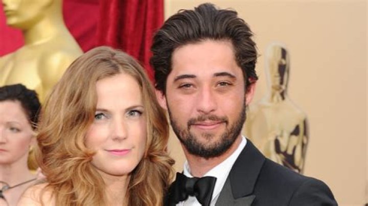 Unveiling The Story Of Ryan Bingham's Ex-Wife: Surprising Revelations