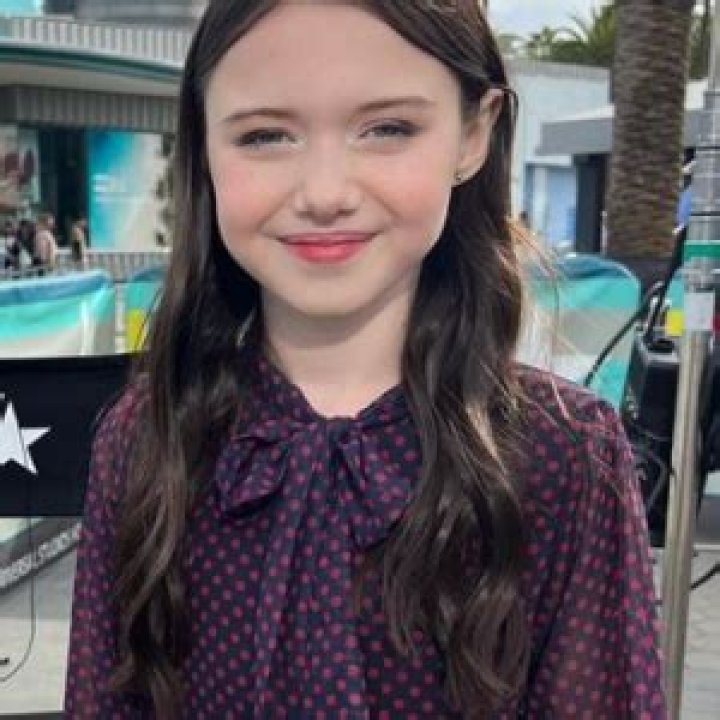 Violet McGraw Actress Bio, Age, Height Parents, Doctor Sleep, Movies, Net Worth