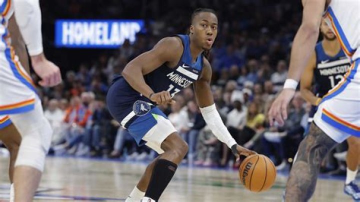Who Are Ayo Dosunmu’s Parents? Everything On The Family Of The Basketball Player ·