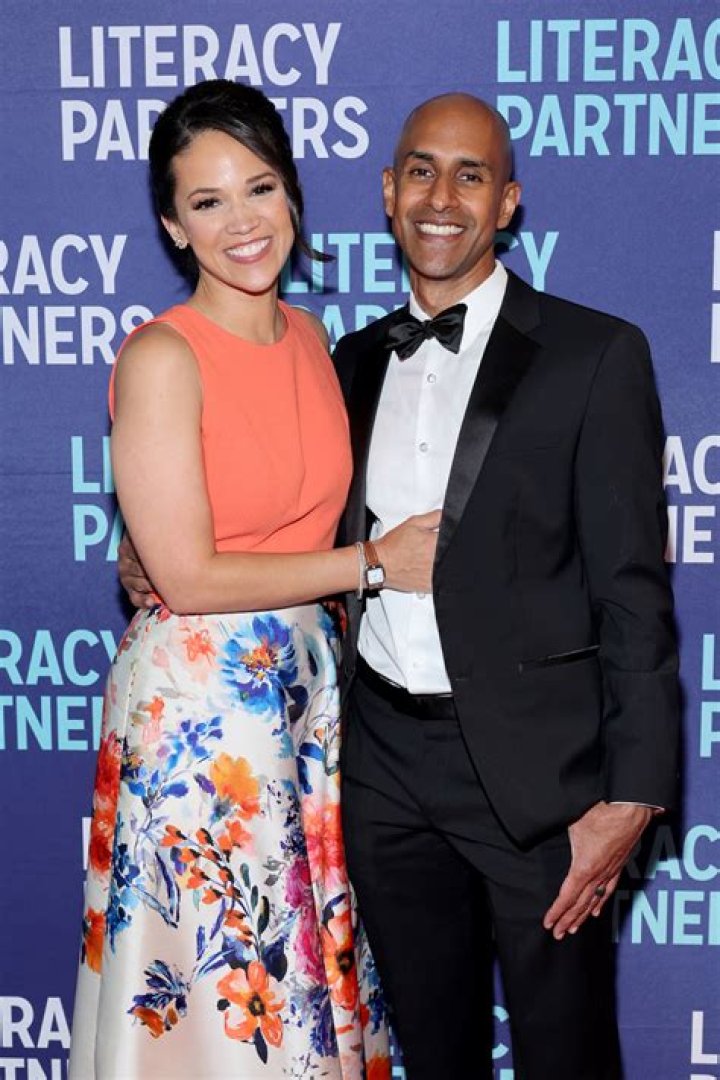 Who Is Laura Jarrett Married To?