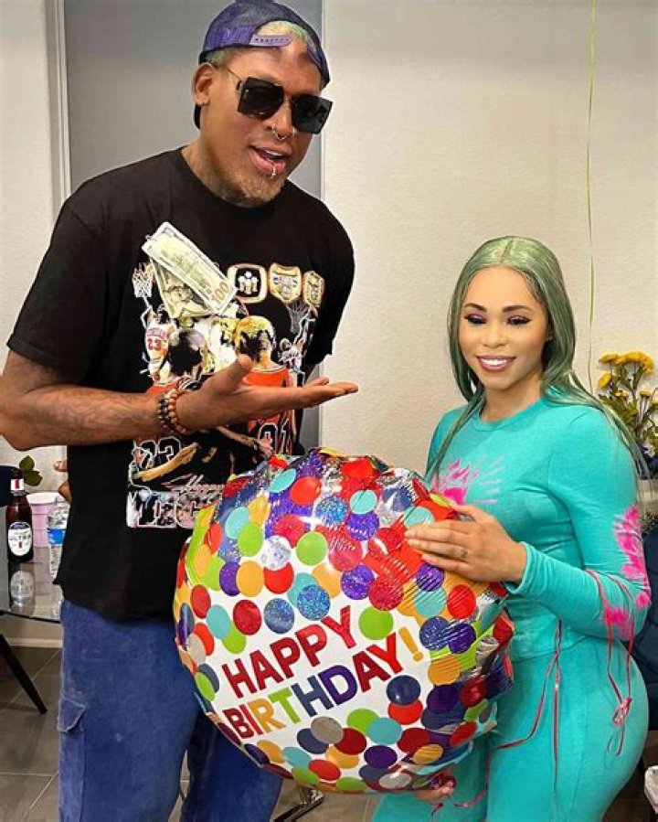 Who Is Yella Beezys Baby Mama Justdeee?