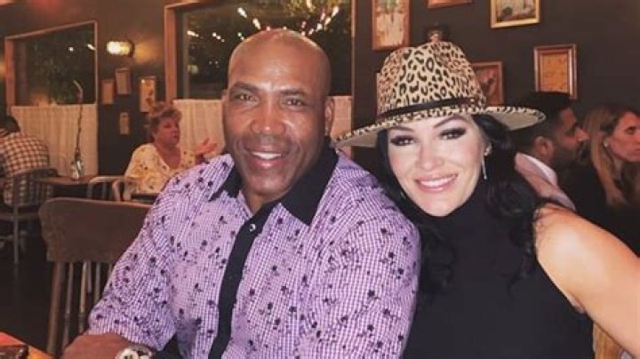 ZestDash | Seth Joyner Has A Happy Married Life With His Wife Kendra Butts